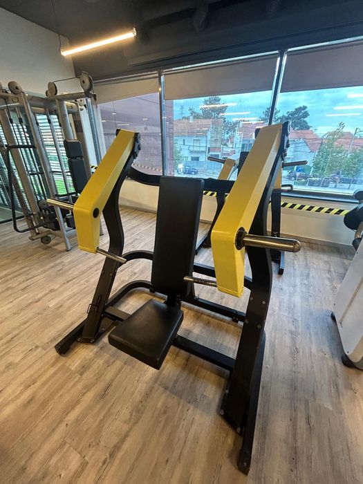 Ginásio completo Technogym