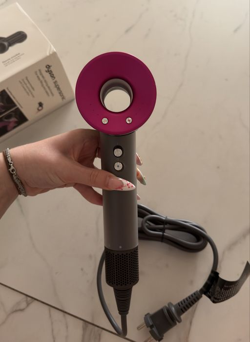 Suszarka DYSON Supersonic HDO8 kolor Stal/Fuksja Nowy