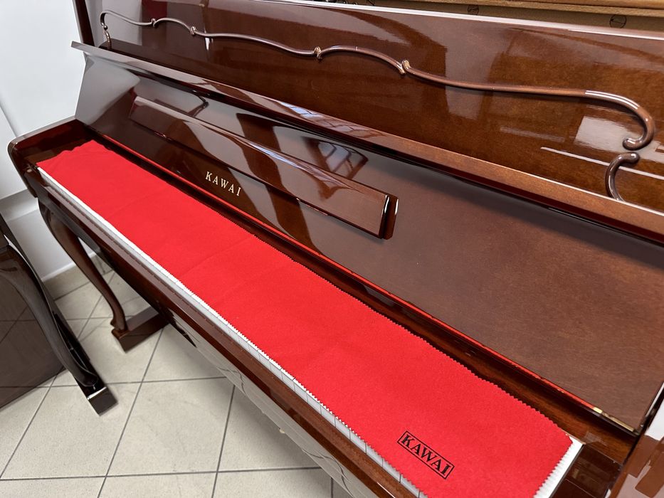 Luksusowe Pianino Kawai C-7 Chippendale  Stan Gabinetowy  Gwarancja Salonu PianoDesign