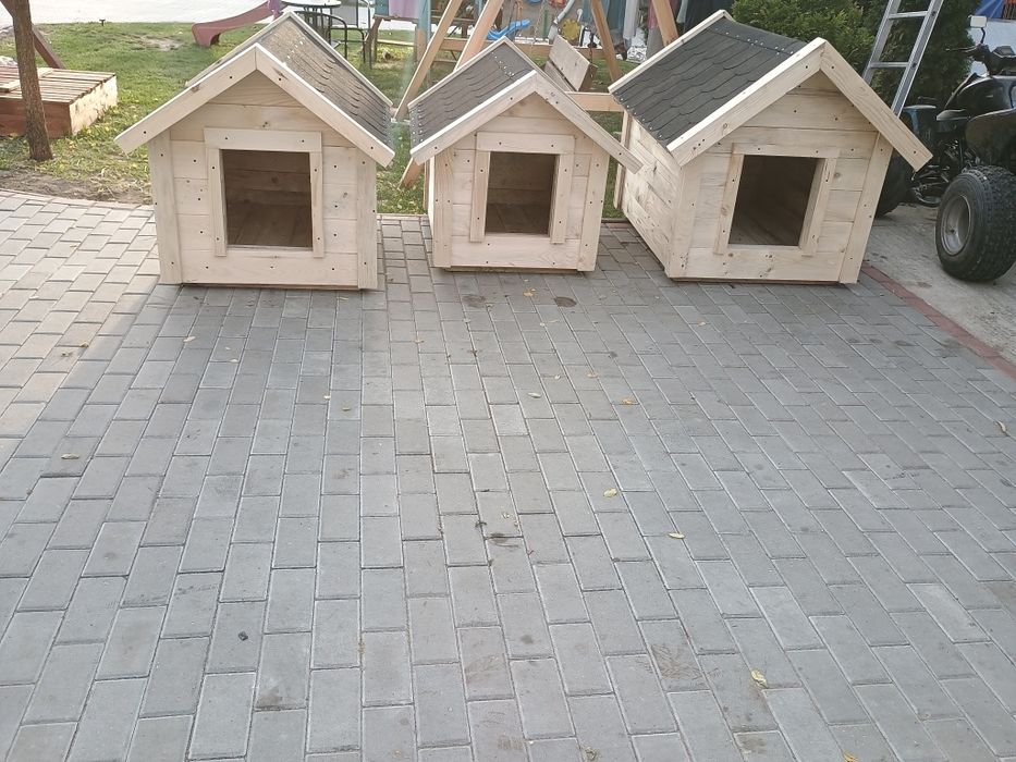 Budy ocieplane  dla psów