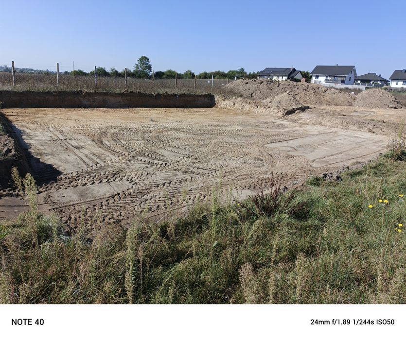 Usługi koparką -ładowarka , koparką gąsienicowa 16t transport ziemi