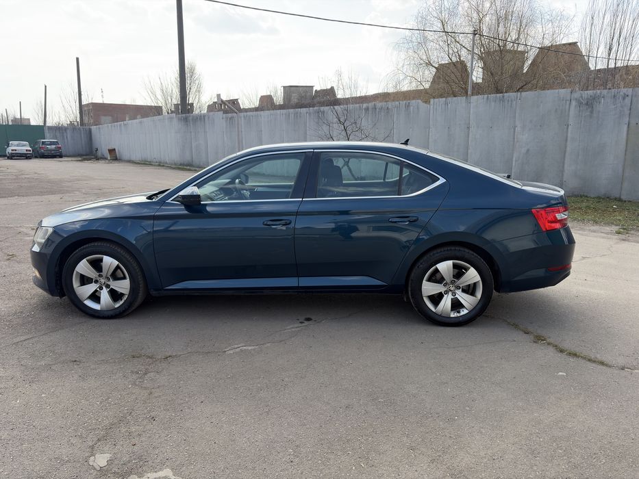 Житомир Skoda SuperB 32.0дизель CRLB 2015 праве кермо в Житомирі