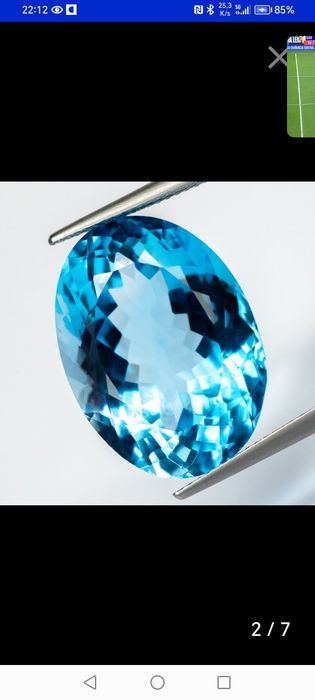 Topázio azul suíço intenso 28.29 ct!