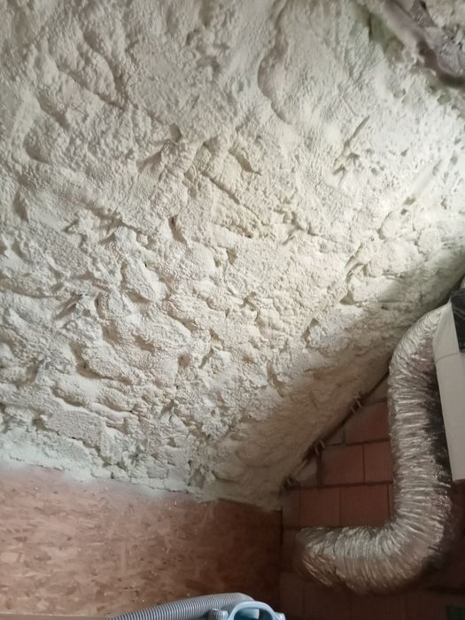 Ocieplenie pianą PUR, izolacje natryskowe
