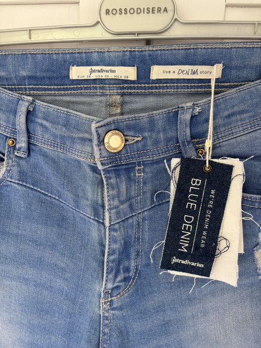 Stradivarius jeansy wysoki stan postrzepione vintage z dziurami rurki