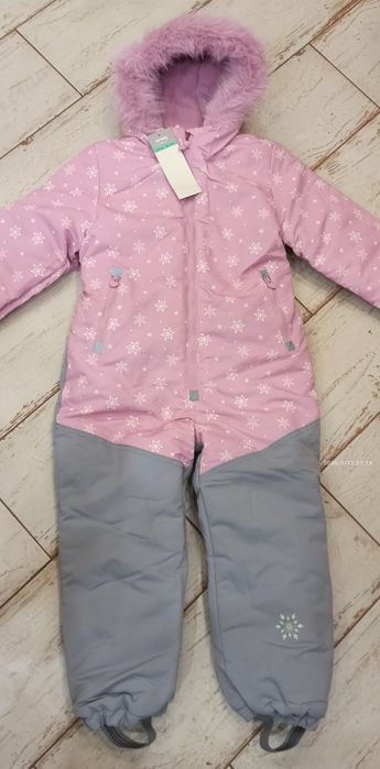 Nowy zimowy kombinezon dla dziewczynki 128/134