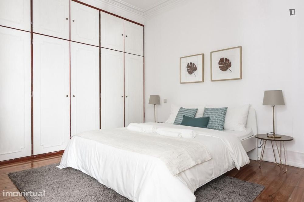 Quarto - localizado em Marquês de Pombal Lisbon