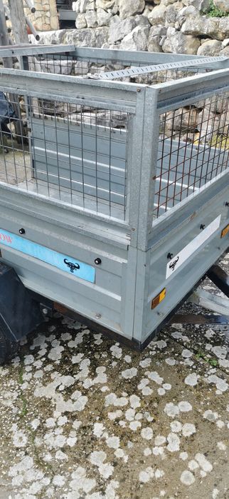 Reboque para transporte de animais