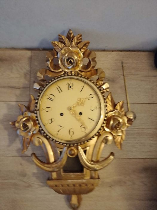 Piękny zegar 100 % sprawny