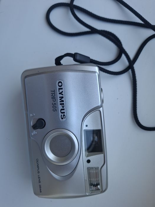Плівковий фотоапарат Olimpus trip 505