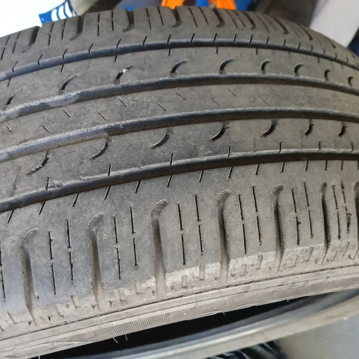 Opony letnie 225/55/19    komplet 400 zł