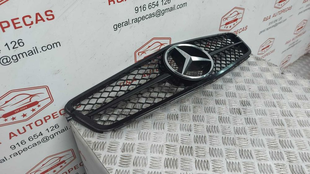 Grelha Frontal Mercedes Class C W204 AMG Original