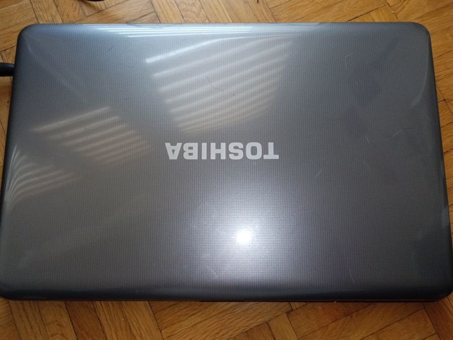 Laptop Toshiba 17 cali AMD A6, 6gb, SSD
