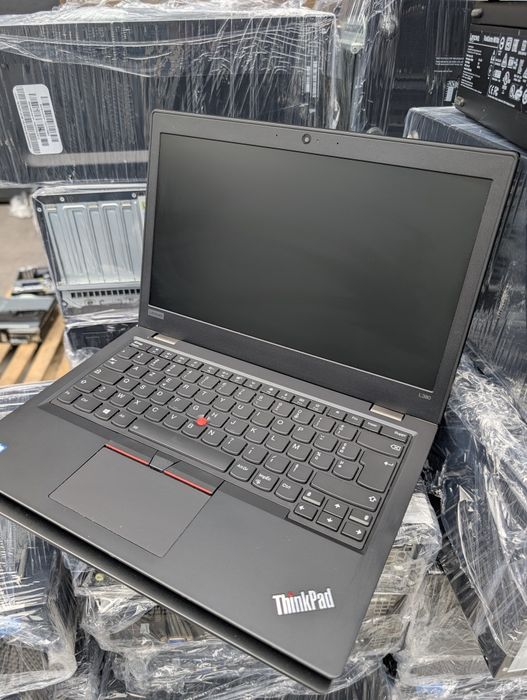 Чотириядерні ноутбуки  Lenovo ThinkPad L380  Є кількість