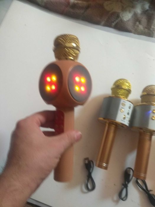 Караоке мікрофон