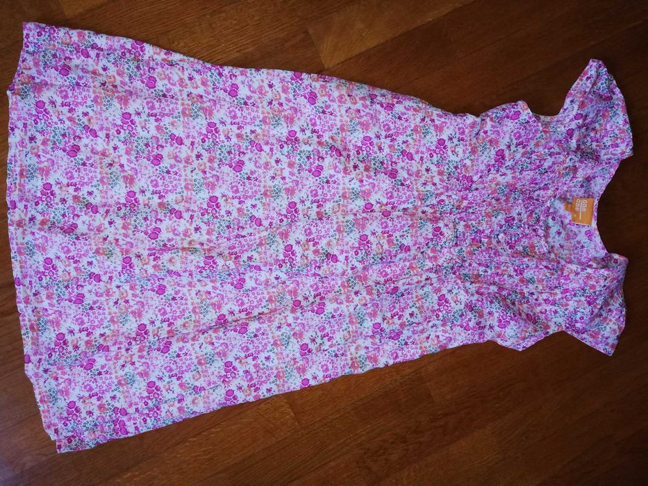 vestidos (alguns de cerimónia) 9/10 anos desde €4