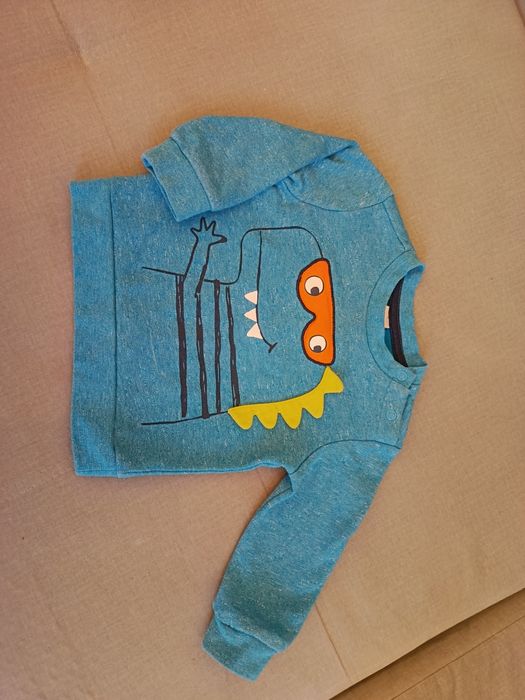 Милий светр світшот на 74