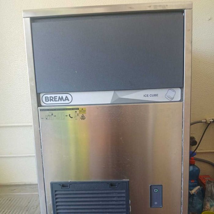 MÁQUINA DE GELO BREMA ICE CUBE - 550€