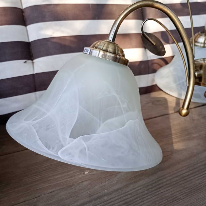 Lampa do pokoju, 3 szklane klosze