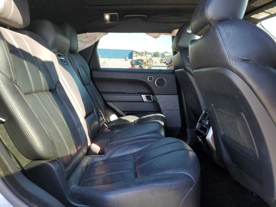 Części do Land Rover Range Rover SC 2016 5.0L AWD USA.