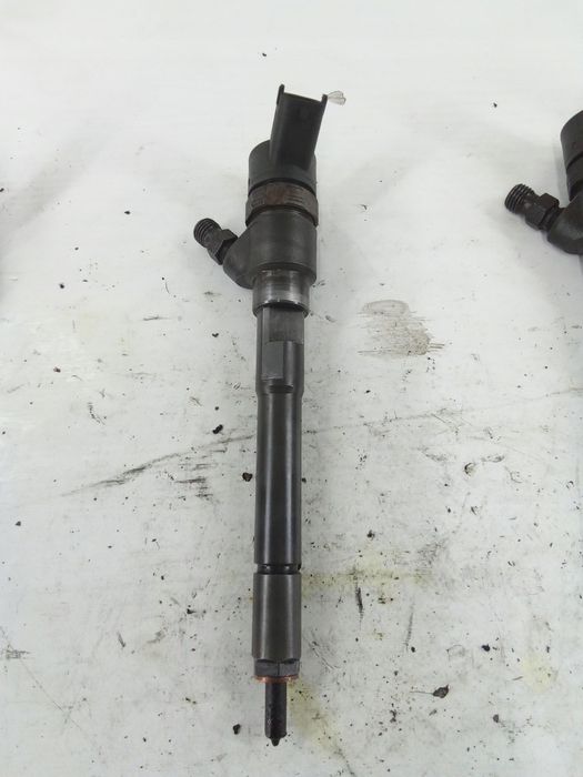 J504 Wtryskiwacze CHEVROLET Epica 2.0 96440497