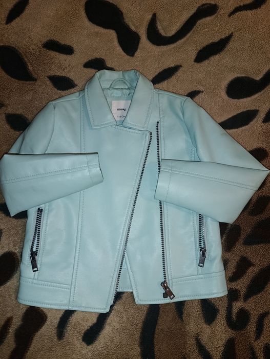 Косуха, кофты , джинсы для девочки