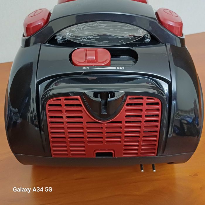 Пилосос Zepter PWC-700W
