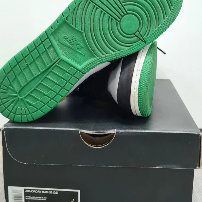 Air Jordan 1 Mid Oakland 9/10 Originais