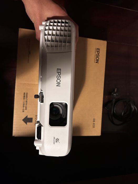 Projetor epson EB-E01