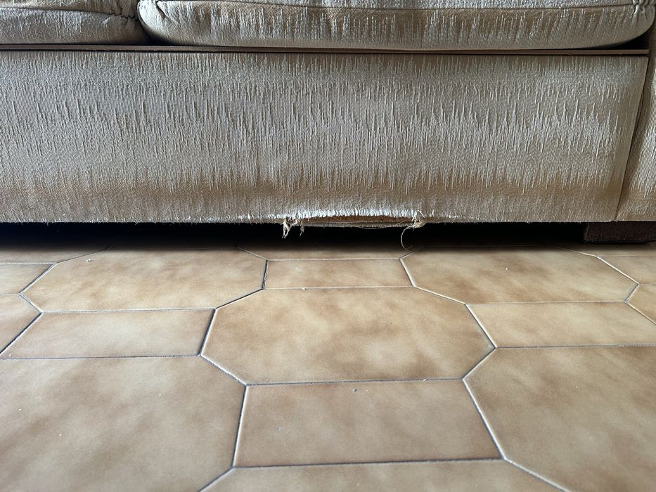 Sofá cama de casal beige