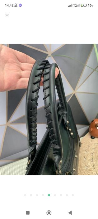 Шкіряна жіноча сумочка