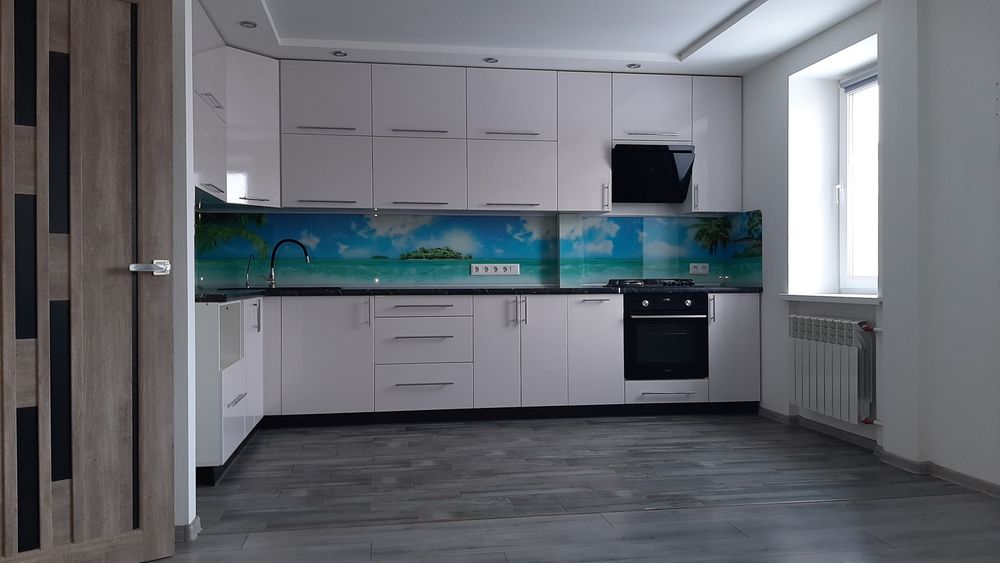 3х кімнатна квартира з ремонтом недалеко від центру міста.