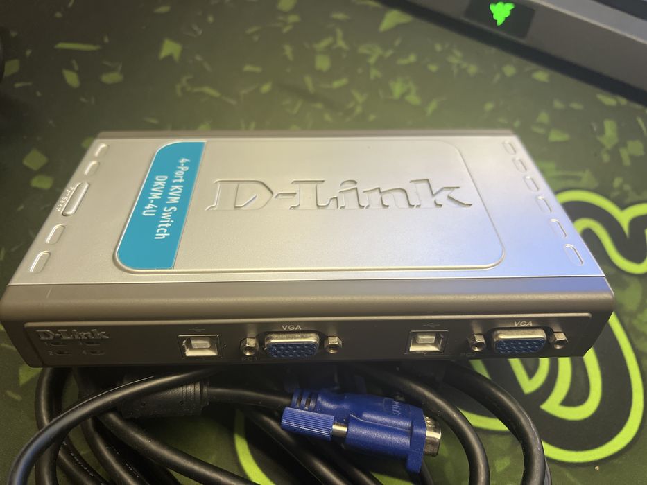 KVM D-Link 4 Port KVM Switch. DKVM-4U