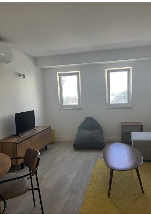 Arrenda-se Apartamento T1 em Sesimbra - Professores