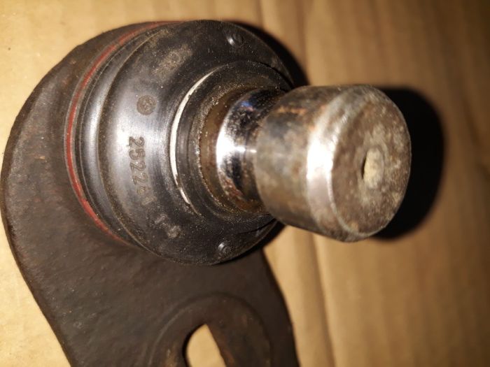 Продам шаровую на Ауди 80 В3