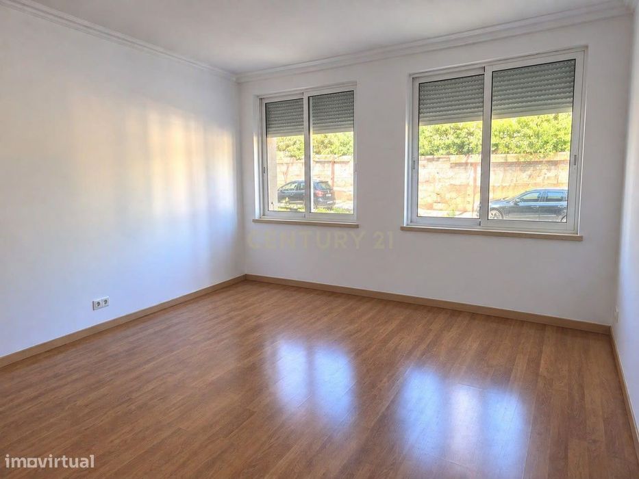 Oportunidade de Investimento / Transforme este Espaço num T0 numa das