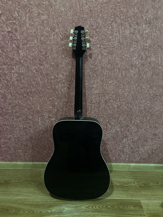 Гітара акустична бренду “trembita”