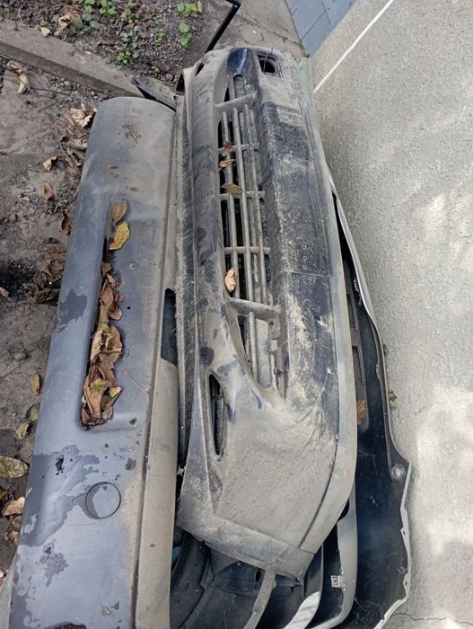 Продам бампер на Ford на Opel на Тойот