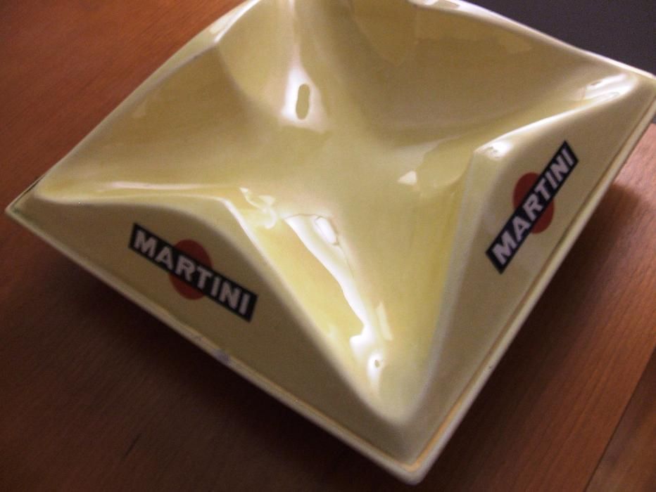 Cinzeiro Martini