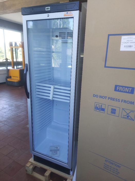 Vitrine Vertical Refrigerada