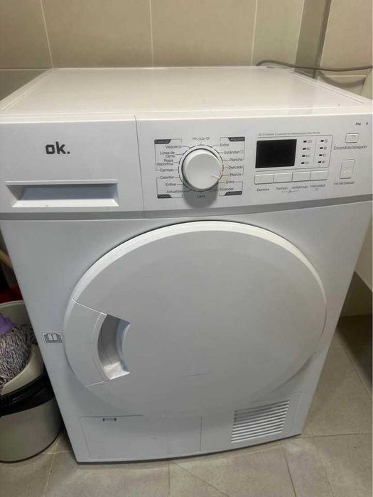 MÁQUINA DE SECAR ROUPA – A FUNCIONAR