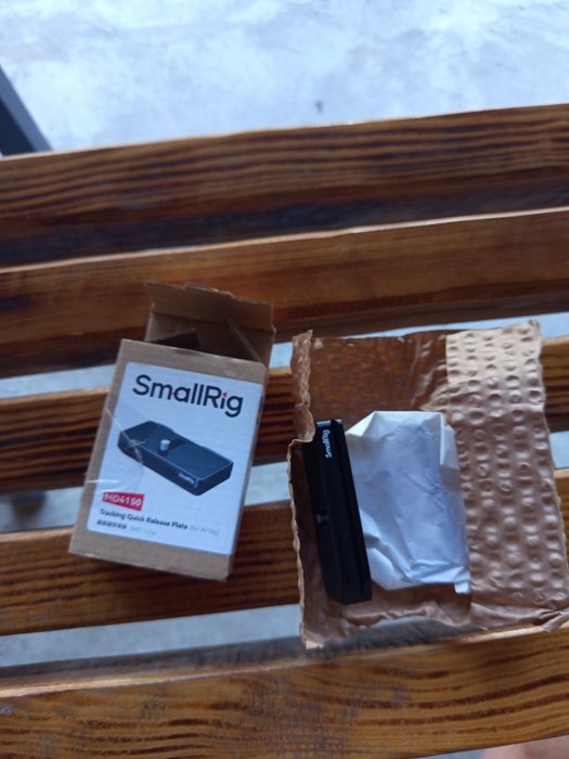 SmallRig MD4150 Tracking Quick Release Plate для AirTag – нова, оригінал