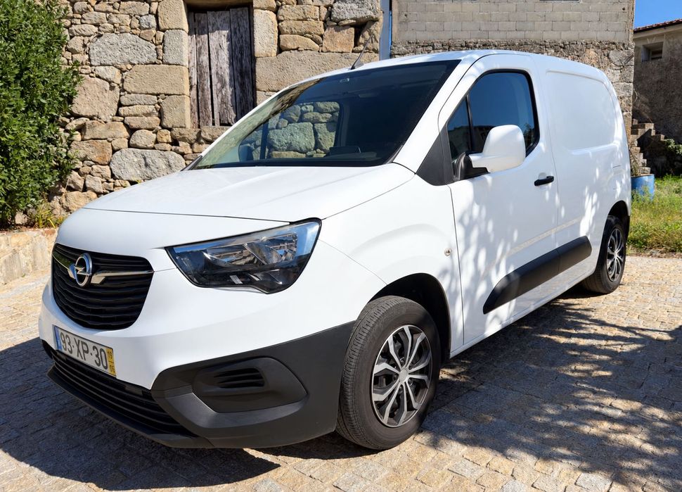 Opel Combo 1.5 CDTI 3 Lugares 2019 Nacional - IVA DEDUTIVEL