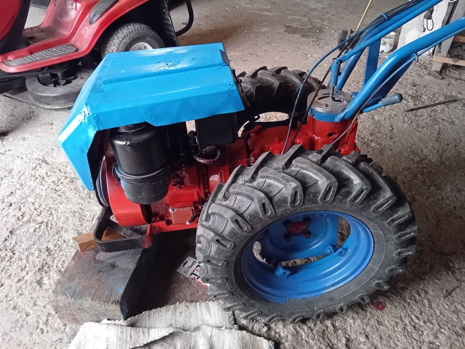 Vendo motocultivador lombardinr 14 cv