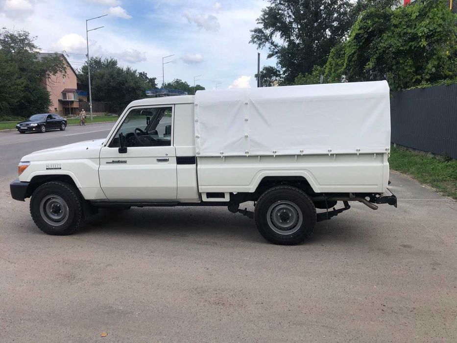 Тенти на пікап тент на військову техніку брендування тентів TENT.UA