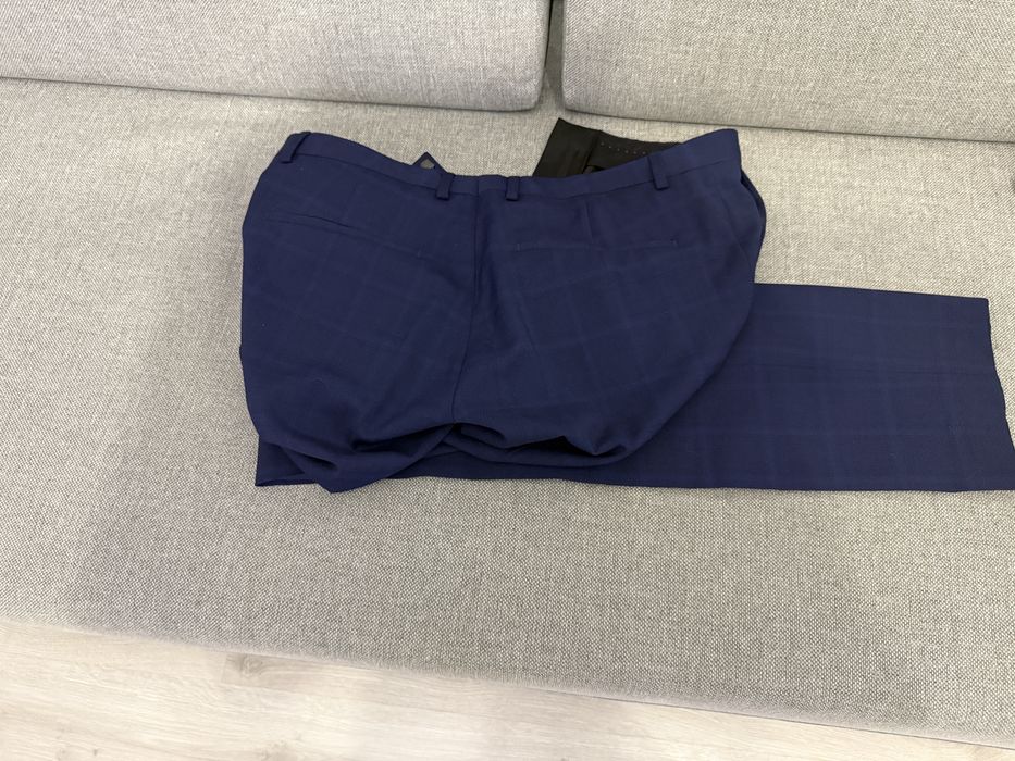 Spodnie Męskie Klasyczne Hugo Boss Oryginał.