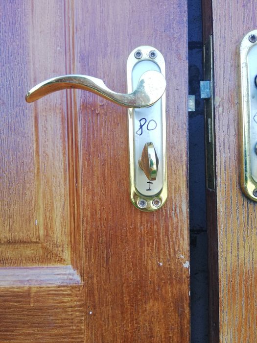 Продам міжкімнатні двері