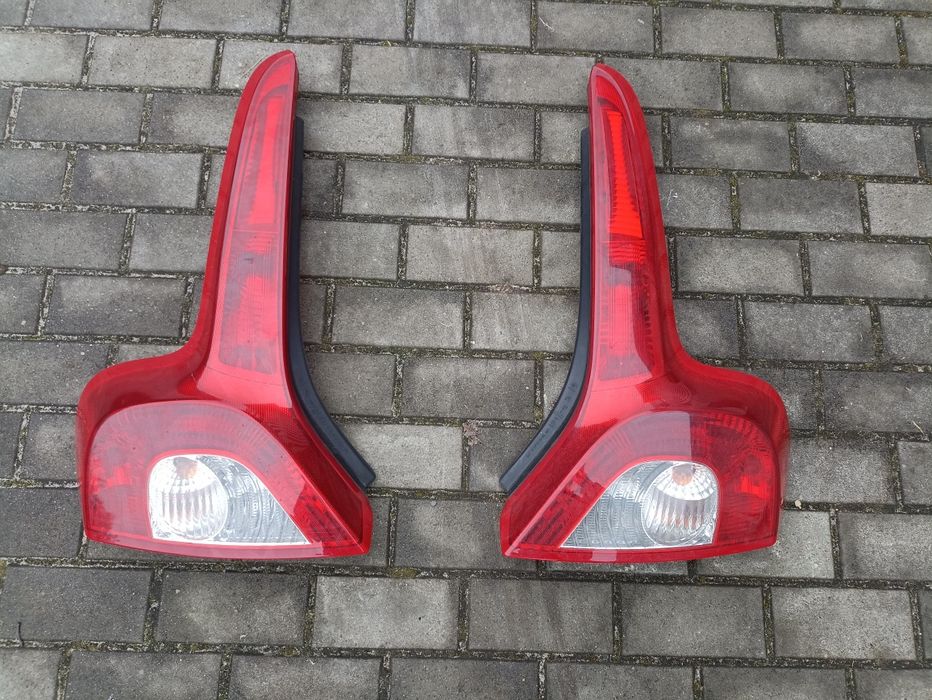 Volvo C30 Lampa Tyl Lewa Prawa