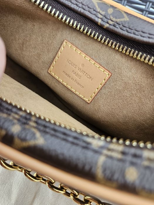 Bolsa Louis vuitton loop monogram