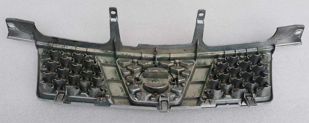 Решетка радиатора Nissan X-Trail T30 2001-2007г.в. оригинал